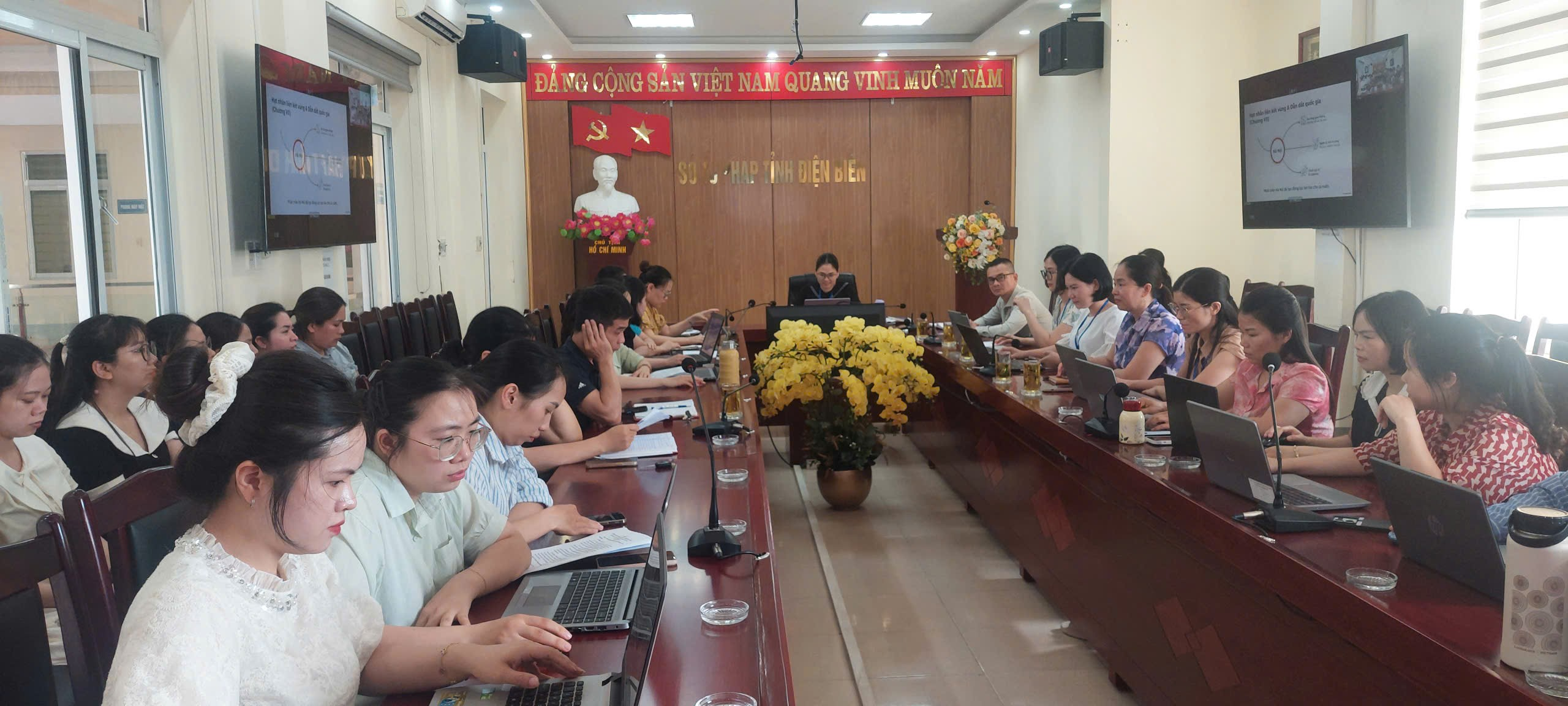 Sở Tư pháp tham gia Hội nghị báo cáo viên Trung ương tháng 6/2026 bằng hình thức kết nối trực tuyến