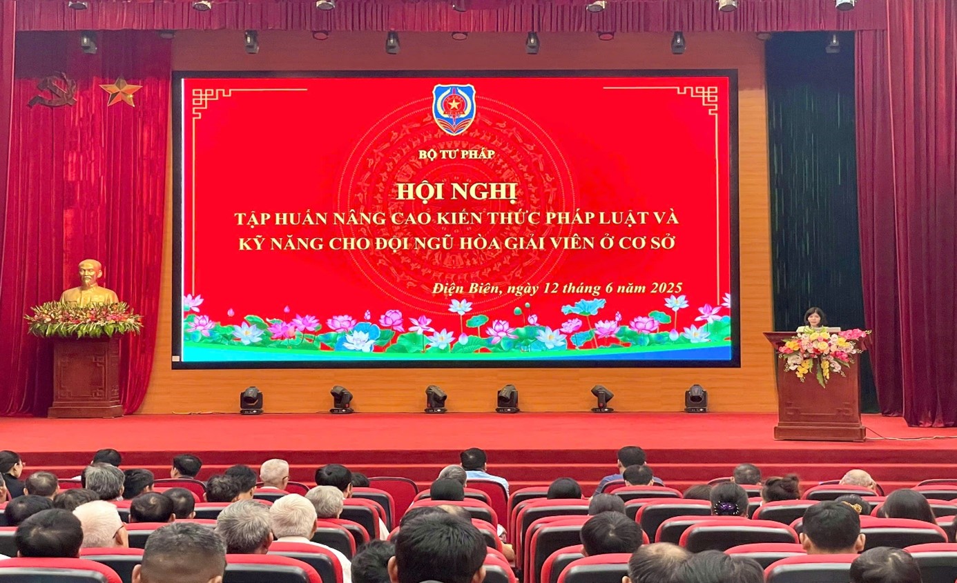 Bộ Tư pháp tổ chức Hội nghị tập huấn nâng cao kiến thức pháp luật và kỹ năng hoà giải cho đội ngũ hoà giải viên ở cơ sở tại tỉnh Điện Biên