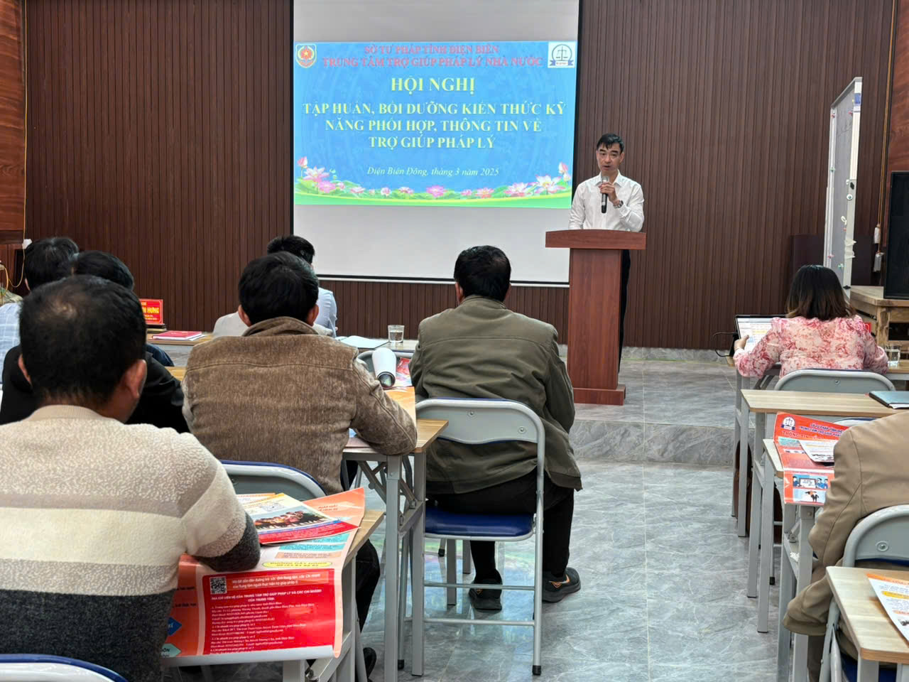 Trung tâm trợ giúp pháp lý nhà nước tỉnh Điện Biên tổ chức tập huấn, bồi dưỡng nâng cao năng lực, kiến thức; kỹ năng phối hợp, thông tin về trợ giúp pháp lý tại huyện Điện Biên Đông