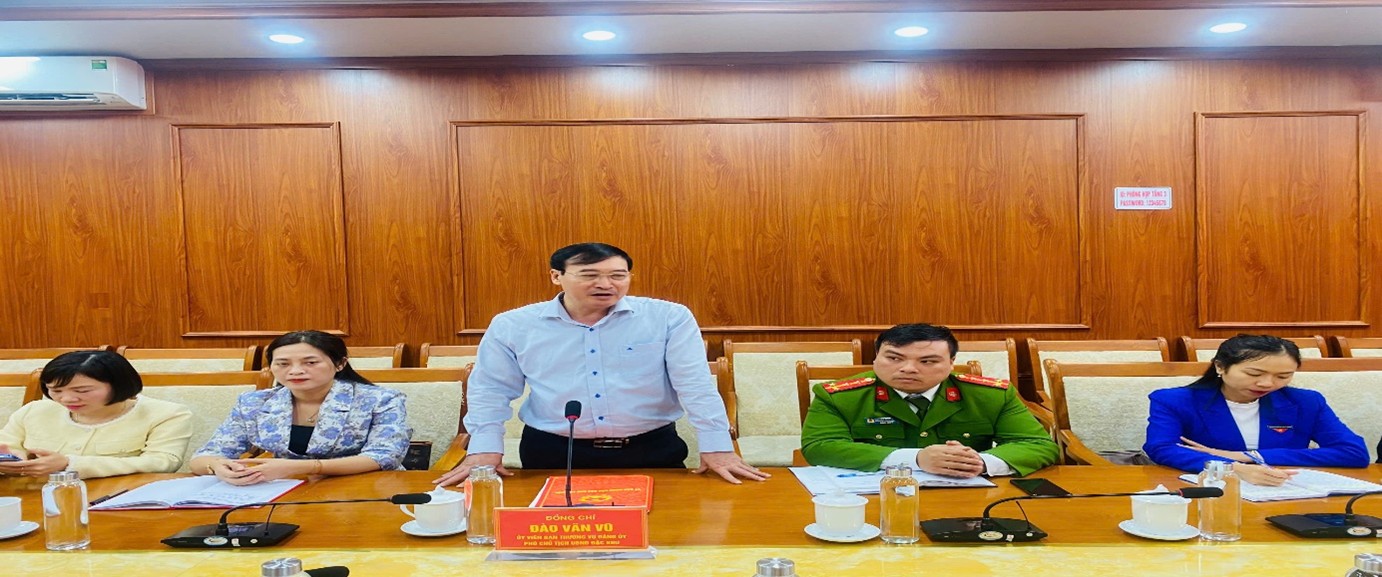 Hội đồng phối hợp phổ biến, giáo dục pháp luật tỉnh Điện Biên trao đổi kinh nghiệm tại tỉnh Quảng Ninh
