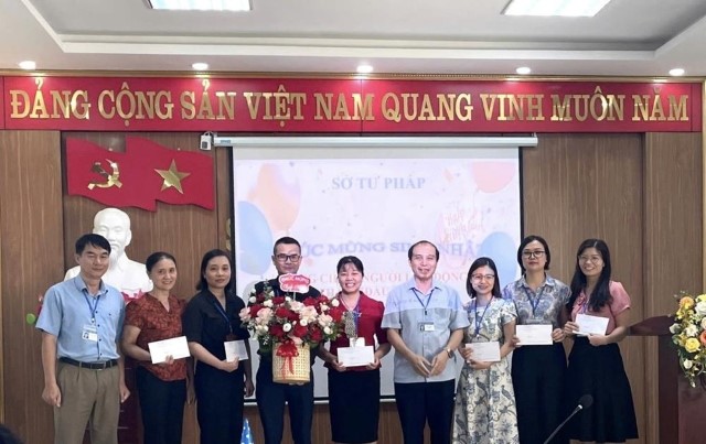 Sở Tư pháp tổ chức sinh nhật cho công chức, người lao động 6 tháng đầu năm 2024