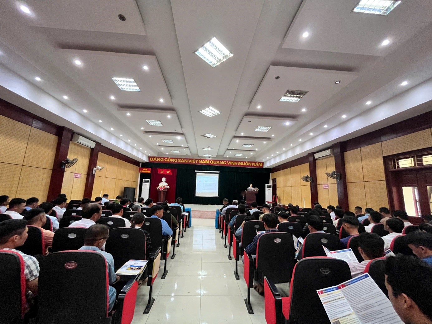Trung tâm TGPL Nhà nước Tổ chức Hội nghị tập huấn, bồi dưỡng cho đại biểu 02 xã Mường Lạn, Nặm Lịch, huyện Mường Ảng