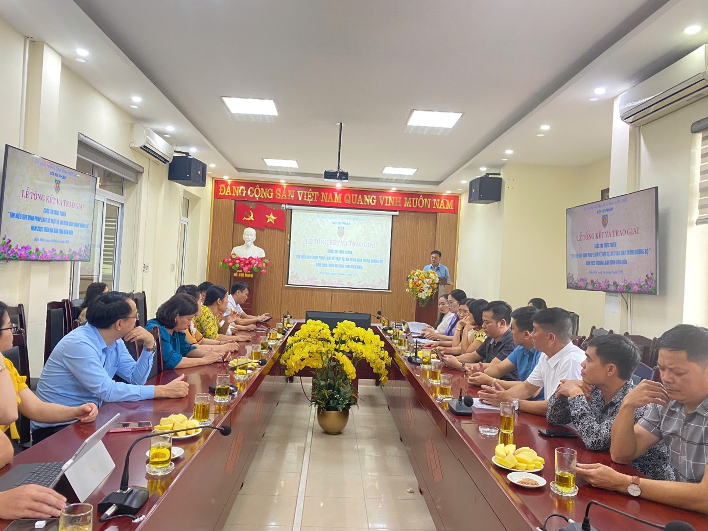 Sở Tư pháp tổ chức Lễ tổng kết và trao giải Cuộc thi trực tuyến “Tìm hiểu pháp luật về trật tự, an toàn giao thông đường bộ” năm 2025 trên địa bàn tỉnh Điện Biên