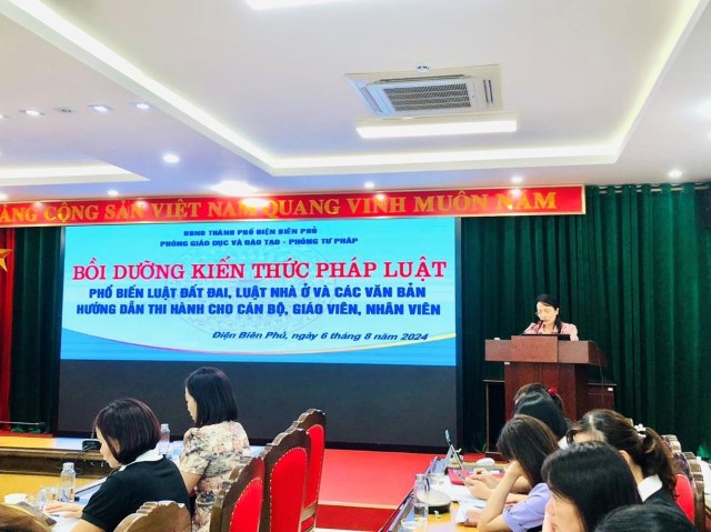 Thành phố Điện Biên Phủ: Tổ chức Hội nghị phổ biến Luật Đất đai, Luật Nhà ở và các văn bản hướng dẫn thi hành