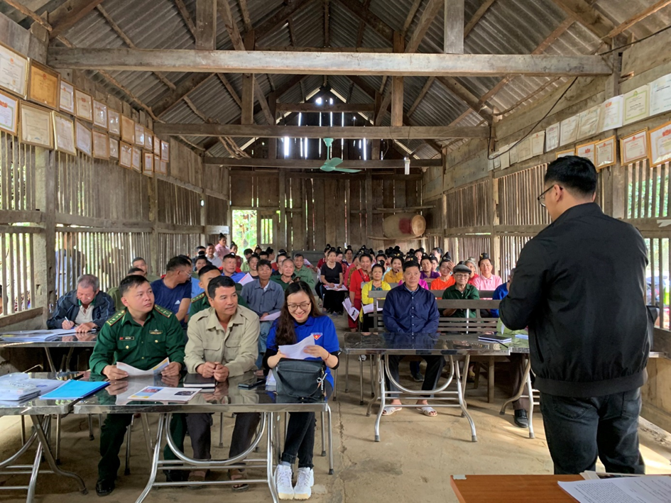 Chi đoàn thanh niên Sở Tư pháp tỉnh Điện Biên tổ chức tuyên truyền pháp luật lưu động hưởng ứng ngày pháp luật Việt Nam năm 2023